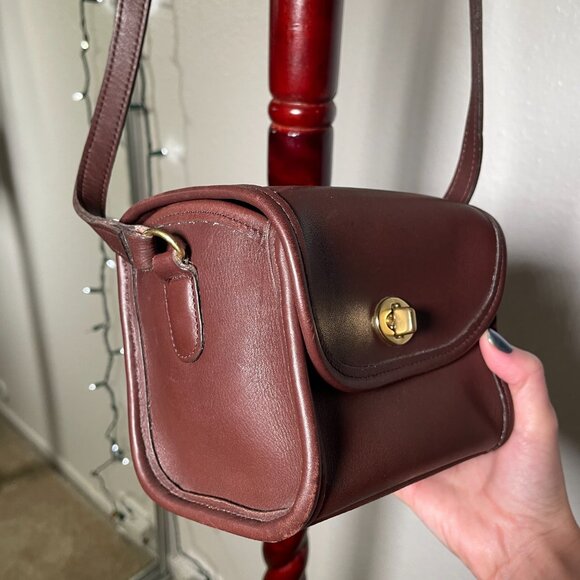 Coach Handbags - Vintage Coach purse